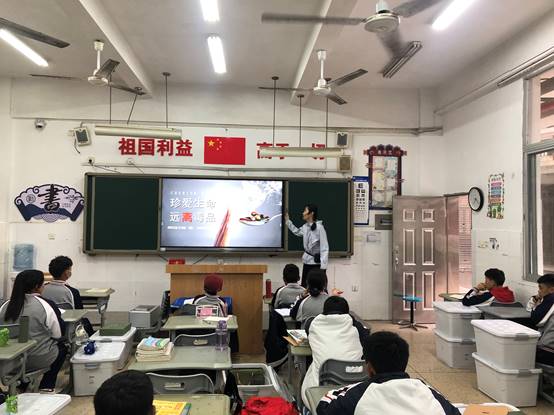 8395d8e97025a8b509f4e59414adac4