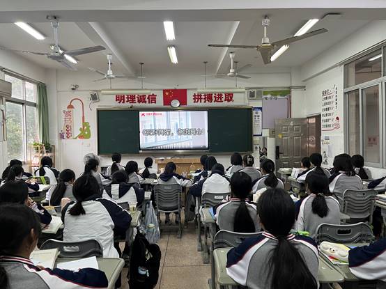 \"_中国大学生在线\"