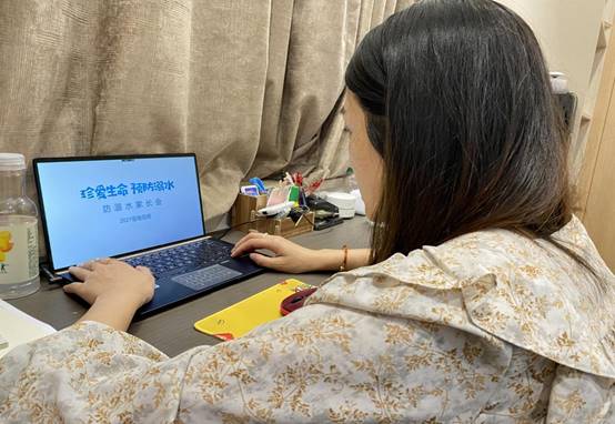 7b40f6fbd6de7b782f36edbe8a708ef