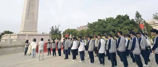 13a9281e28d7ec9bee703b020e0bd3186e59f317