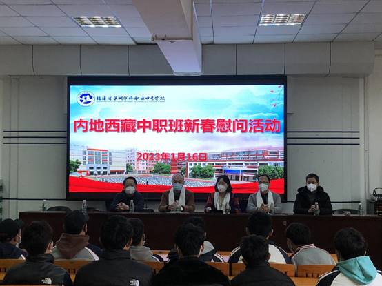 70b152bb8274b672bc3c96e1ecf4752