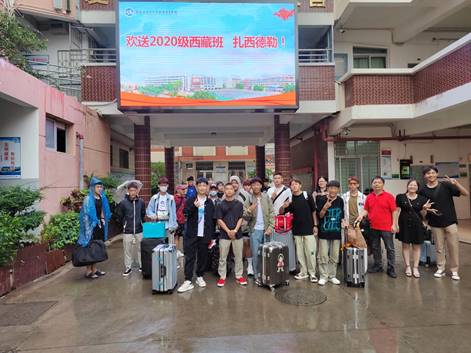 ef699d84b882f4e1f8760c406ad3bb2