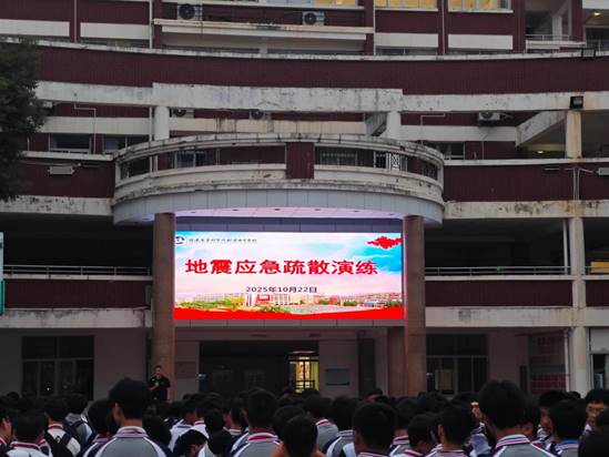 \"微信图片_20251022172422_969_653\"