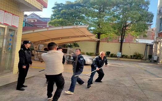 3d04281792457fe5351d9b4c56046942