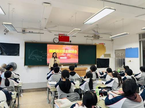 24会计4班会照片