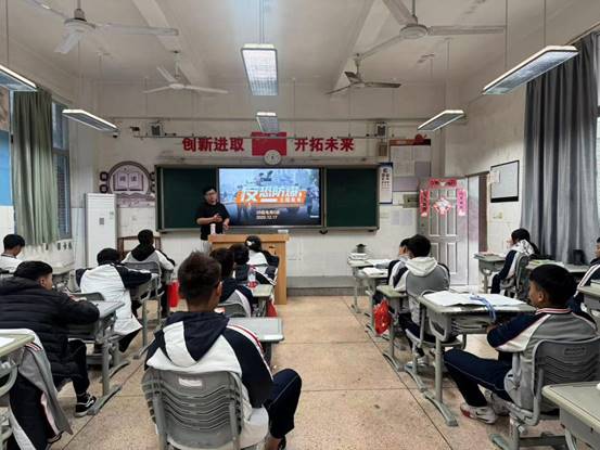 3d8532a650bece375c845883c52b729e