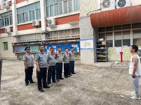 1b0085cc4e913f32e80bab135010a4e1